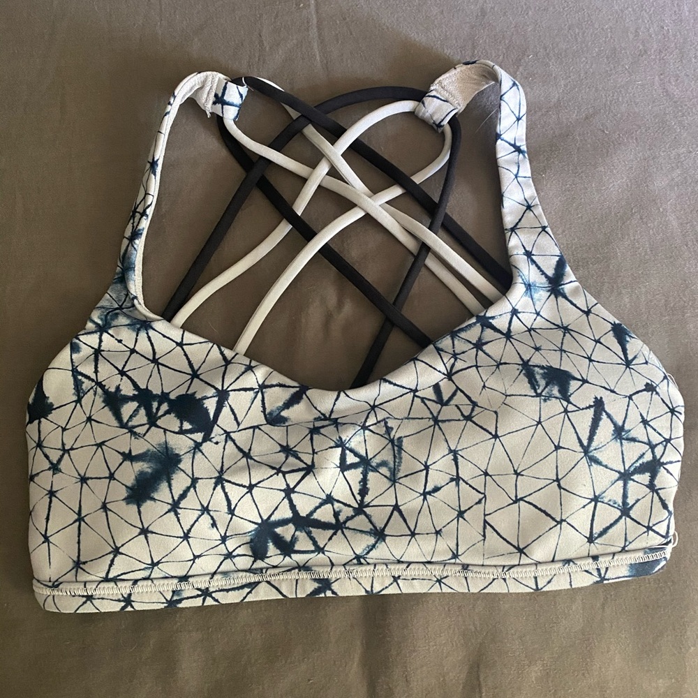 Lululemon Sports Bra Size 4